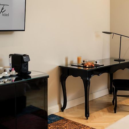 Arte Boutique Hotel Тирана Экстерьер фото