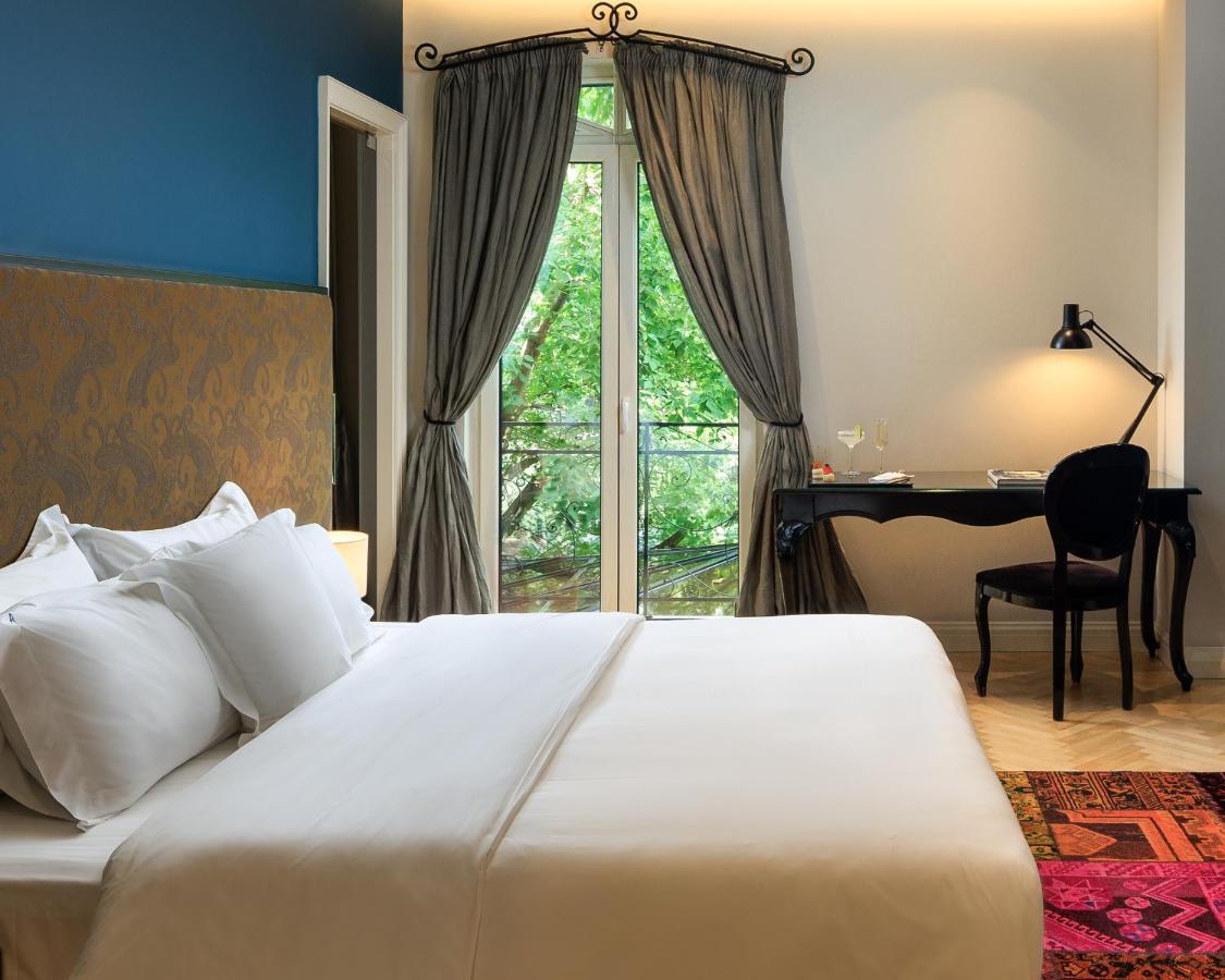 Arte Boutique Hotel Тирана Экстерьер фото