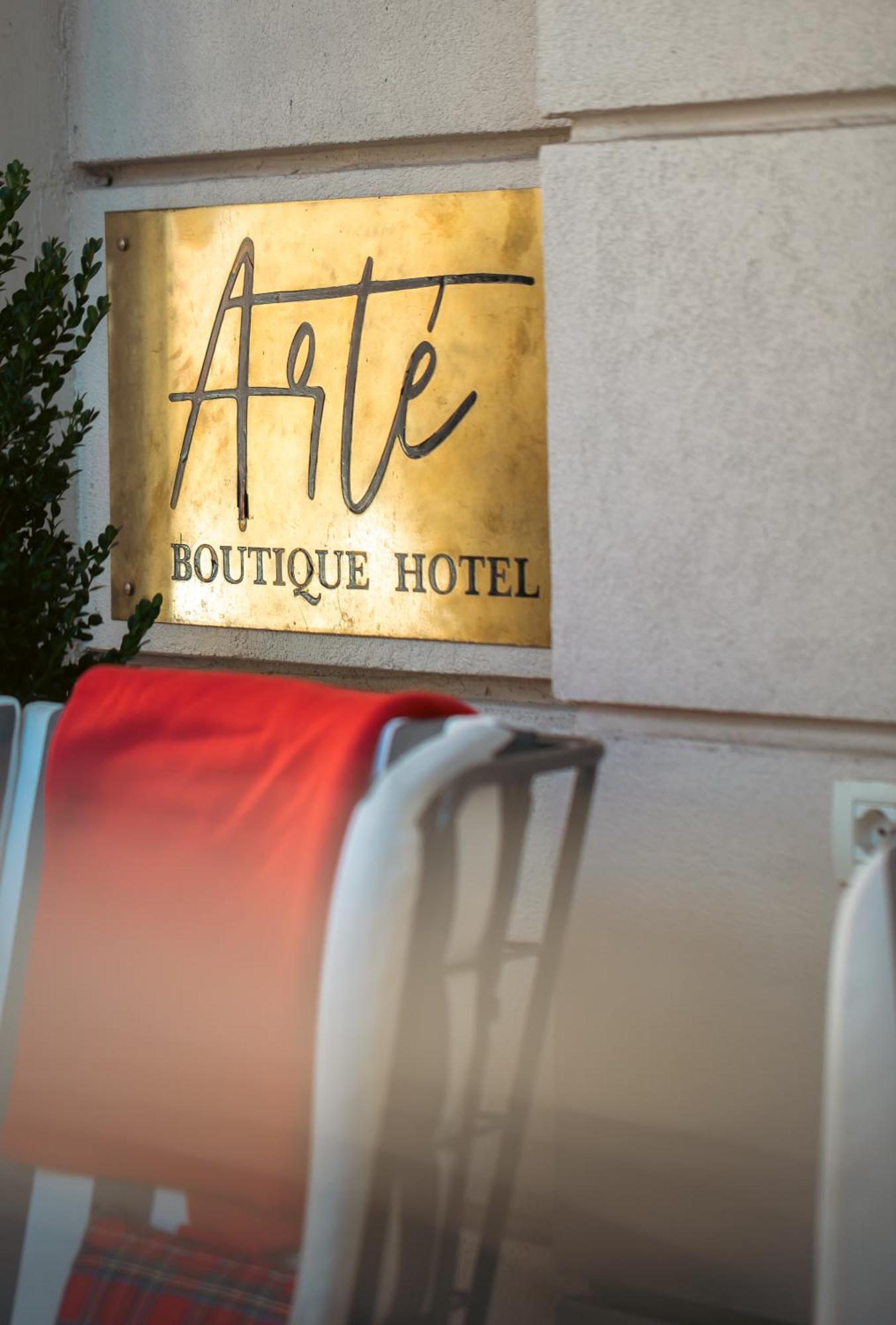 Arte Boutique Hotel Тирана Экстерьер фото
