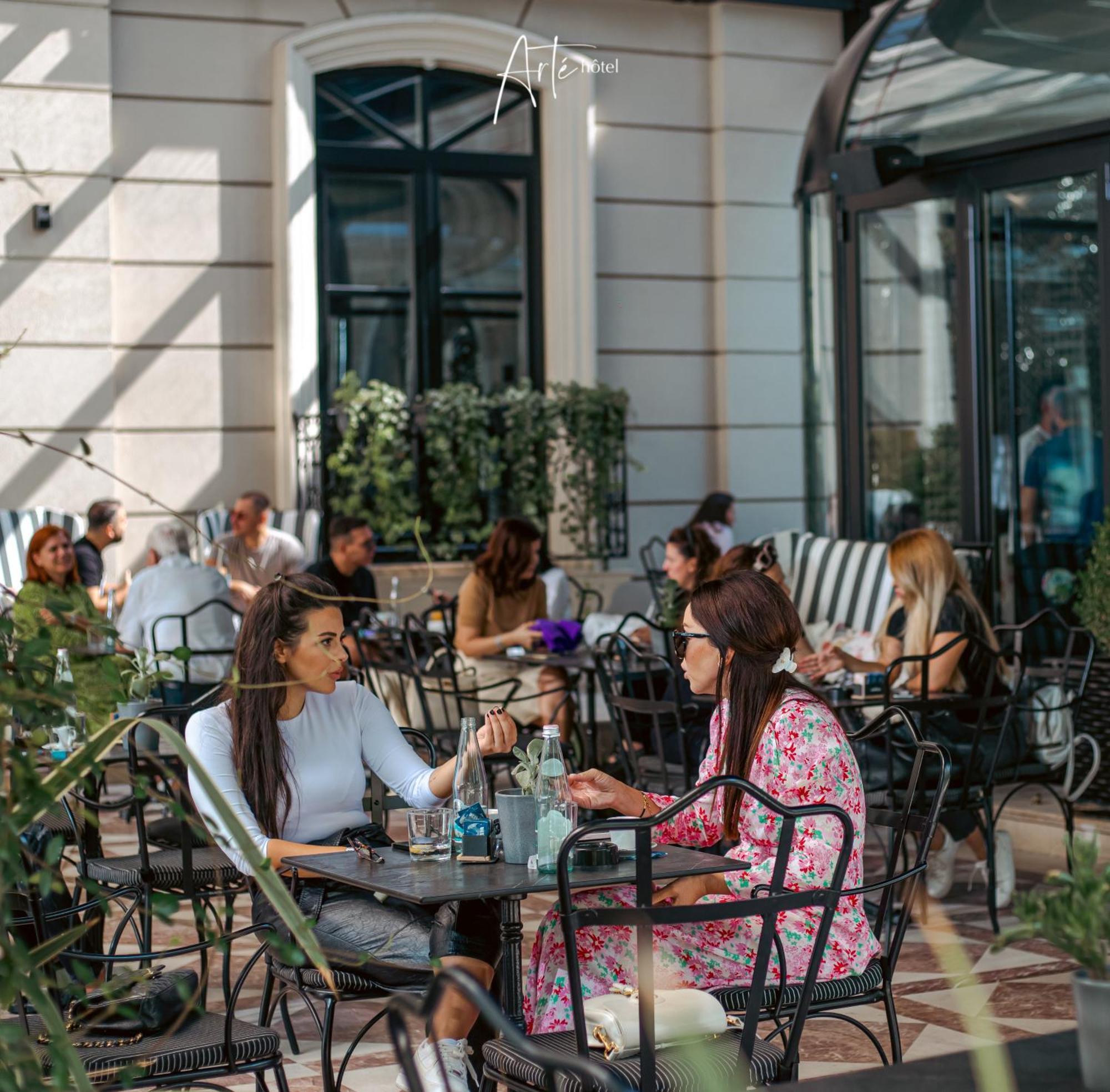 Arte Boutique Hotel Тирана Экстерьер фото