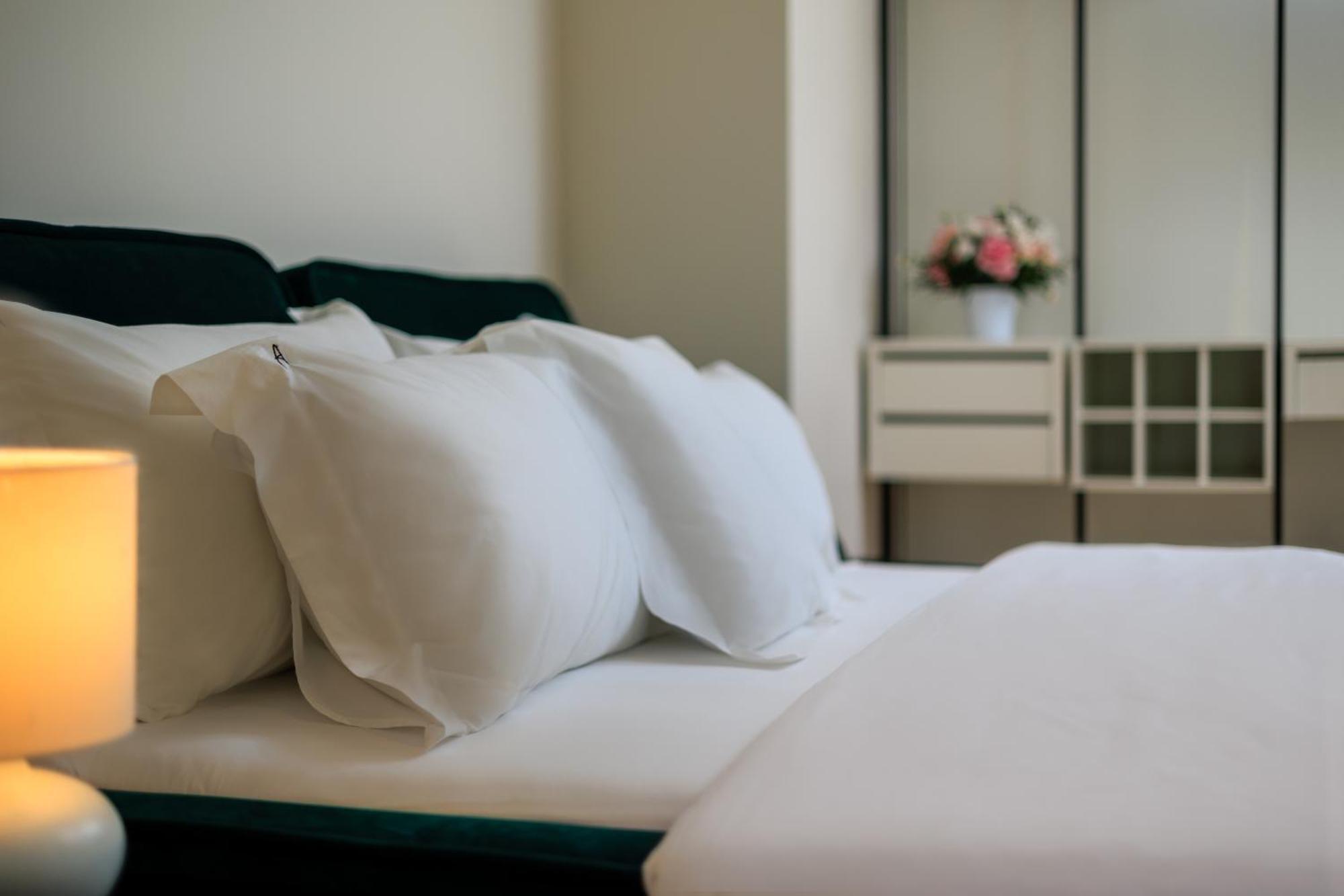 Arte Boutique Hotel Тирана Экстерьер фото