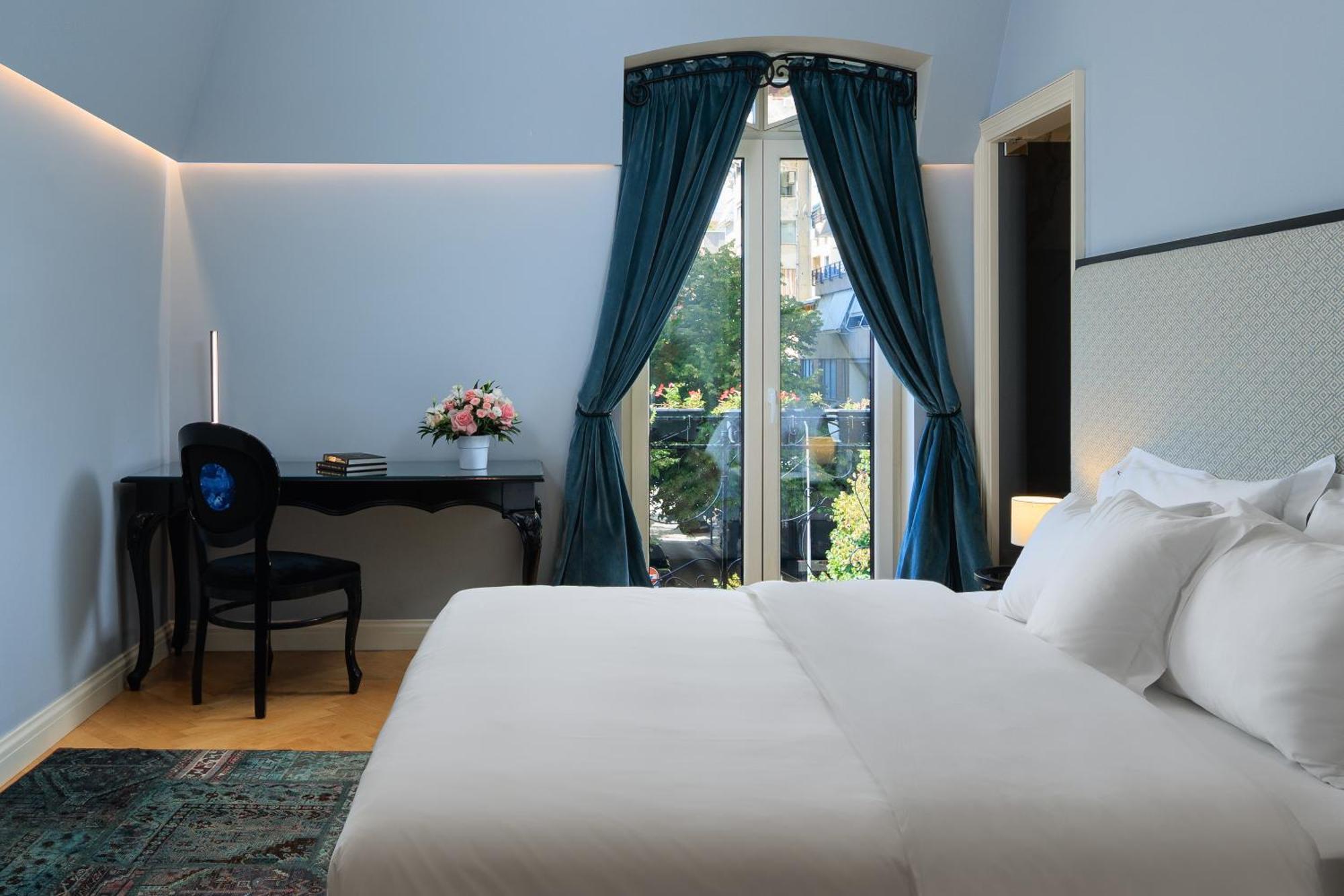Arte Boutique Hotel Тирана Экстерьер фото